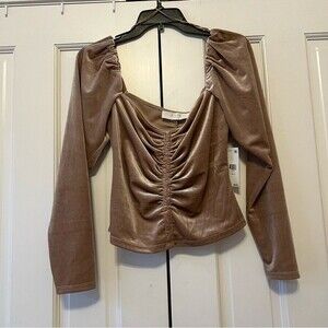 NWT ASTR the Label Vanya Velvet Ruched Long Sleeve Cropped Top Size Small